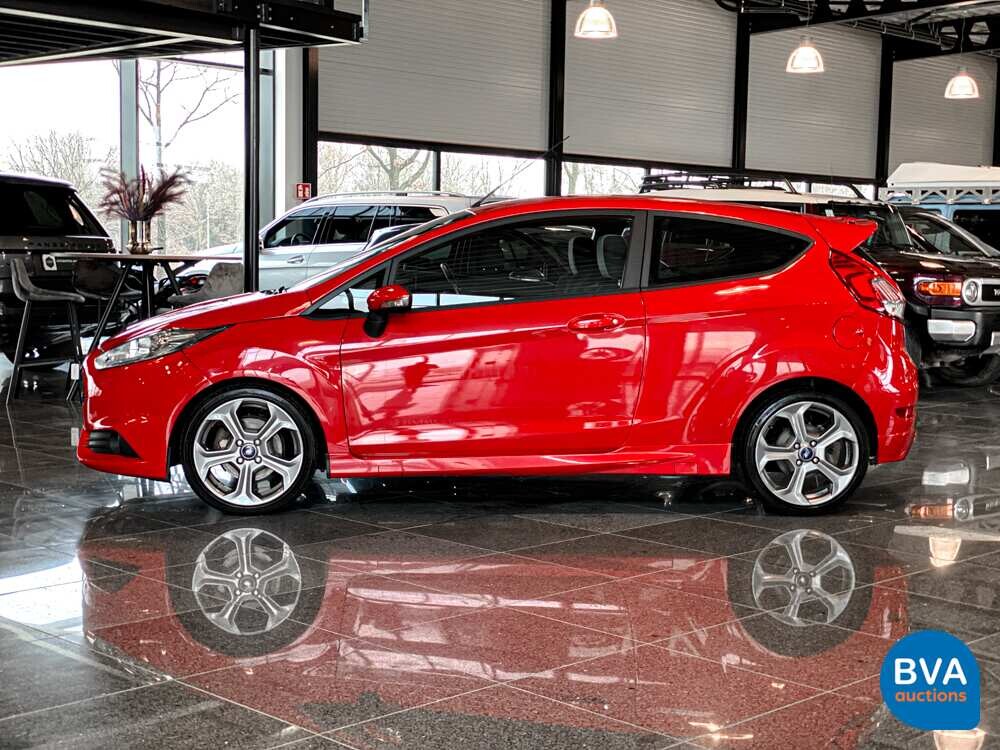 Ford Fiesta ST 182 PS 2016.