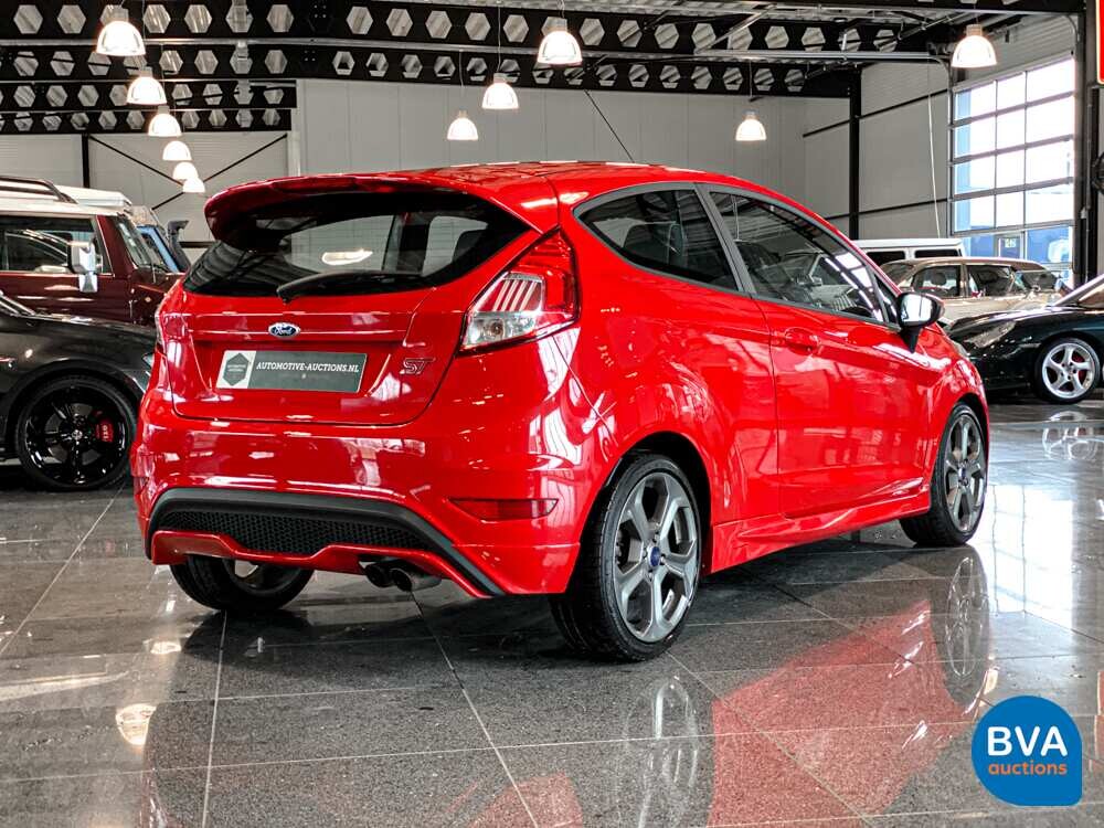 Ford Fiesta ST 182 PS 2016.