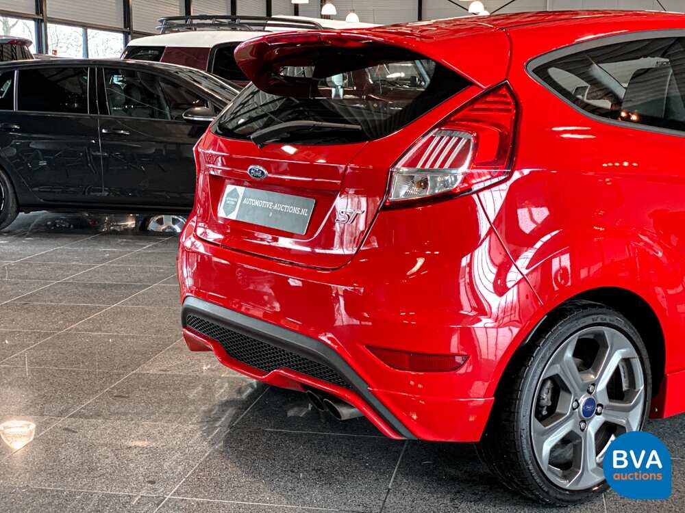 Ford Fiesta ST 182 PS 2016.