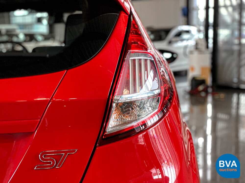 Ford Fiesta ST 182 PS 2016.