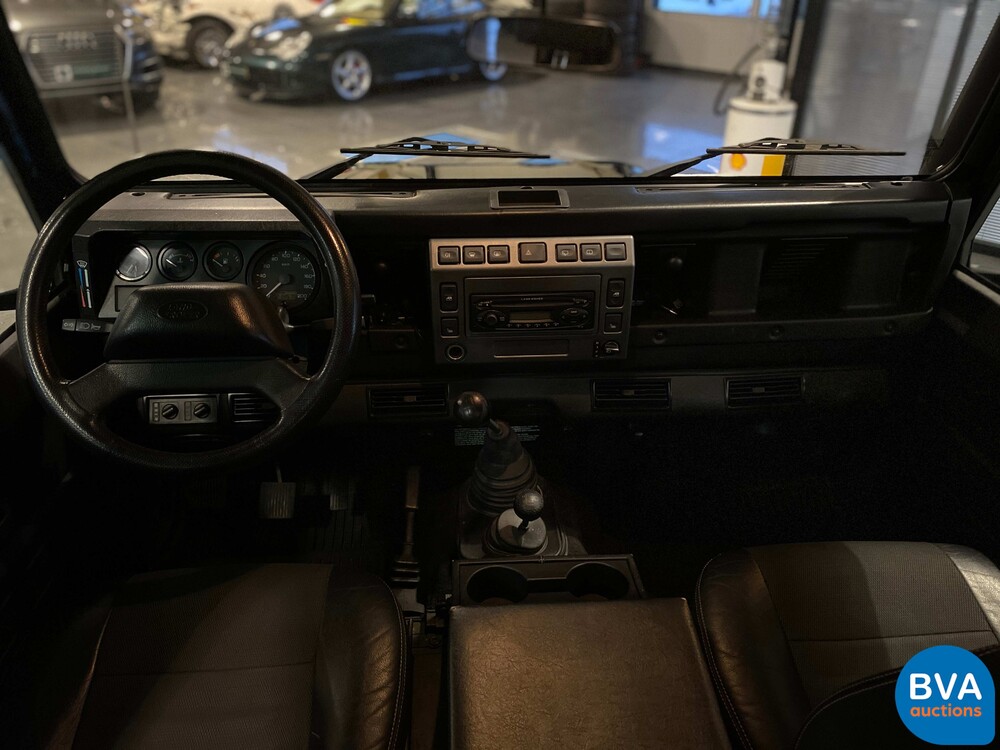 Land Rover Defender 110 2.5 TD5 130 PS 2006, 36-TP-GN.