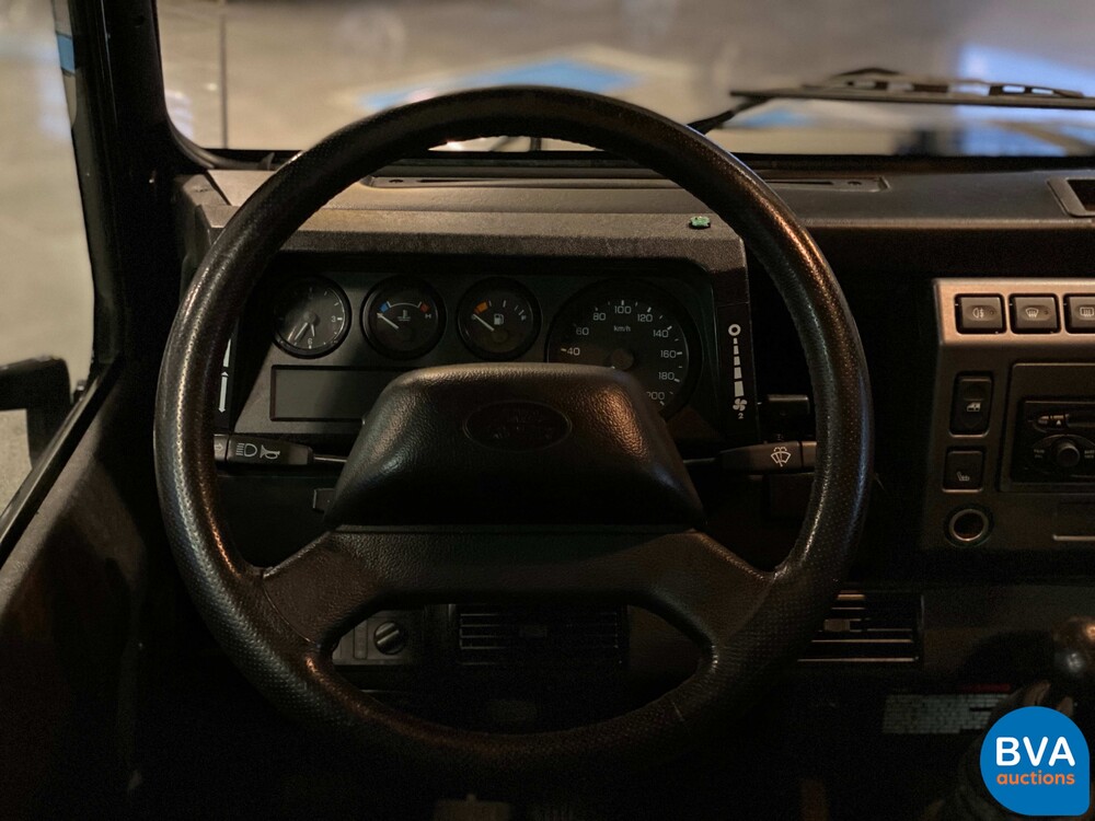 Land Rover Defender 110 2.5 TD5 130 PS 2006, 36-TP-GN.