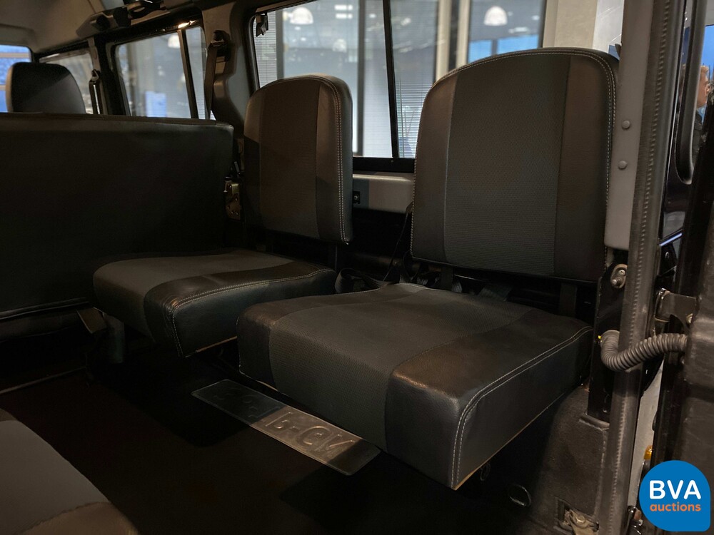 Land Rover Defender 110 2.5 TD5 130 PS 2006, 36-TP-GN.