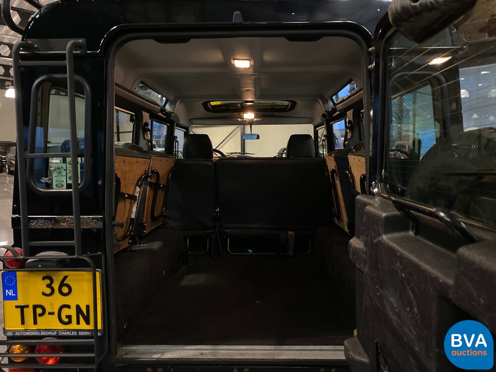 Land Rover Defender 110 2.5 TD5 130 PS 2006, 36-TP-GN.