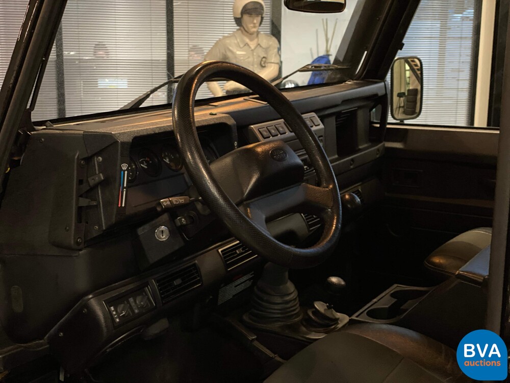 Land Rover Defender 110 2.5 TD5 130 PS 2006, 36-TP-GN.