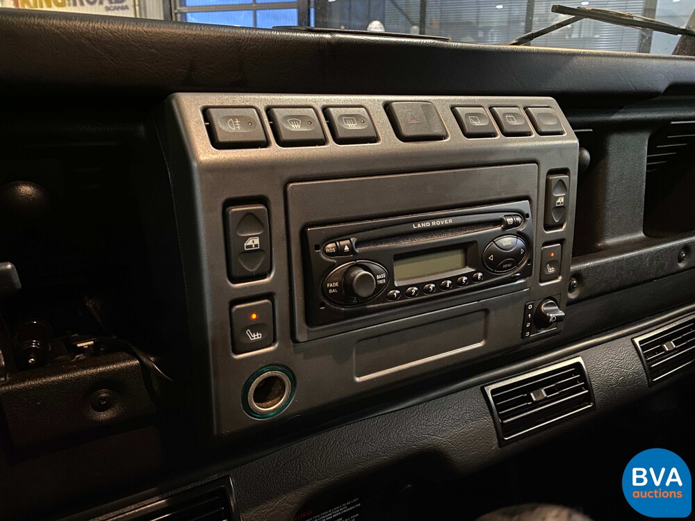 Land Rover Defender 110 2.5 TD5 130 PS 2006, 36-TP-GN.