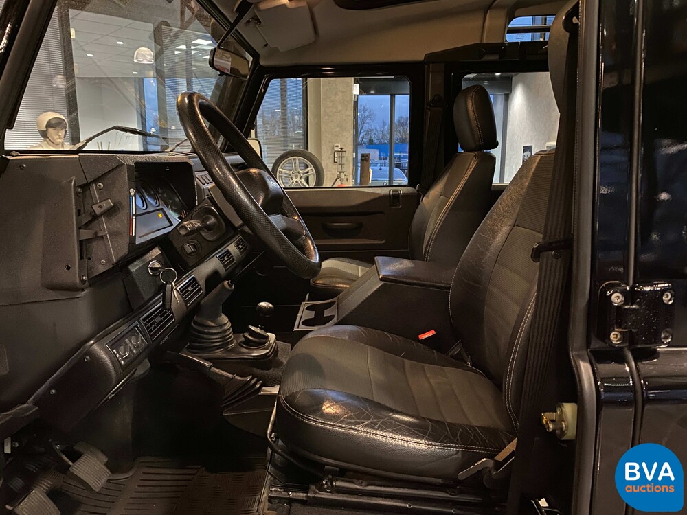 Land Rover Defender 110 2.5 TD5 130 PS 2006, 36-TP-GN.