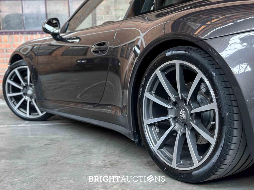 Porsche 911 Carrera 4 3.4 991 349pk 2015, G-943-PS
