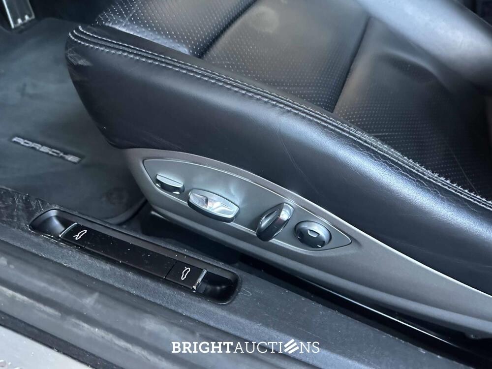 Porsche 911 Carrera 4 3.4 991 349pk 2015, G-943-PS