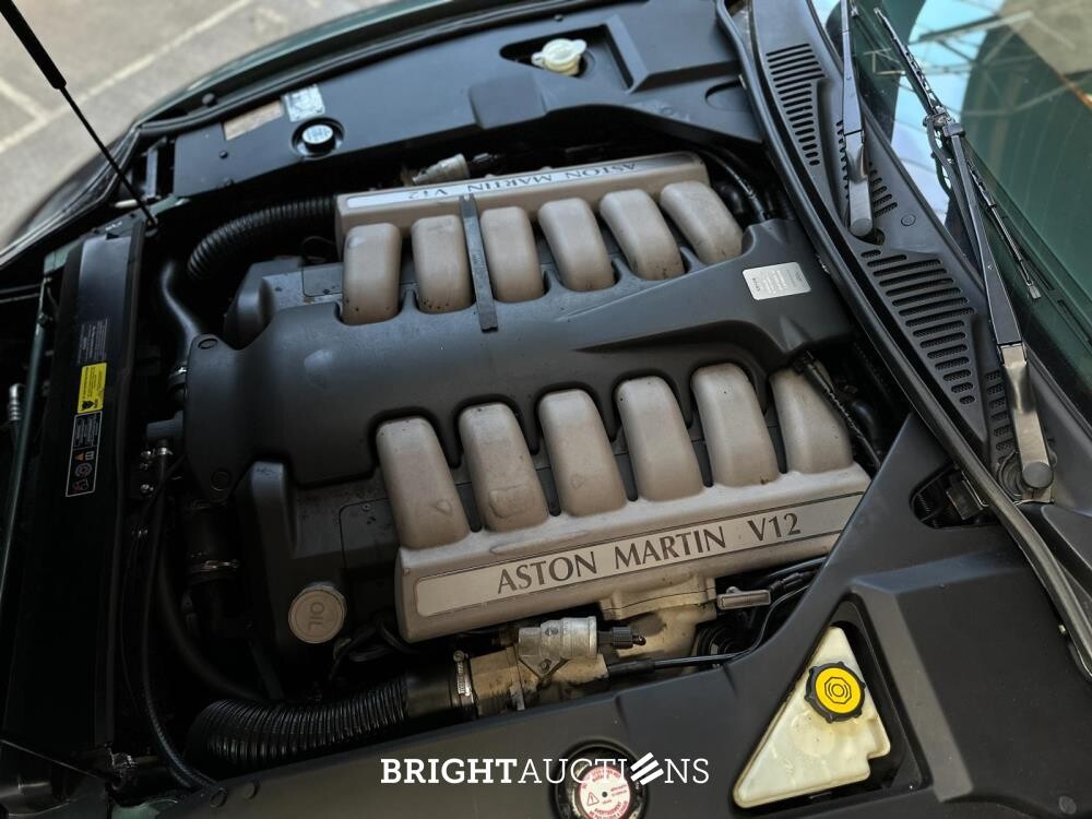 Aston Martin DB7 Volante 5.9 V12 Vantage Touchtronic 420pk 2002 (Origineel-NL), 40-JB-ZG Youngtimer