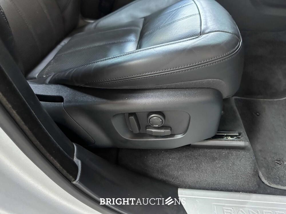 Land Rover Range Rover Sport P400e HSE Dynamic Stealth 404pk 2020 (Origineel-NL) Plug-In Hybrid, J-656-LL