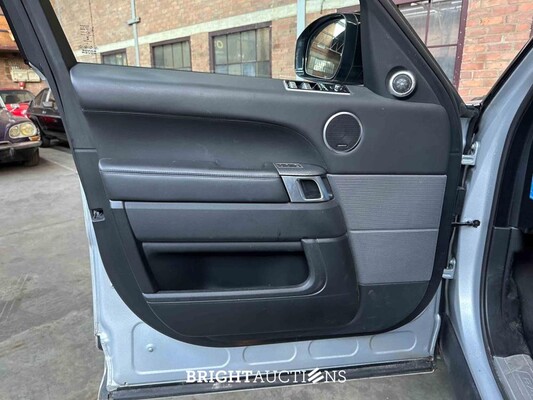 Land Rover Range Rover Sport P400e HSE Dynamic Stealth 404pk 2020 (Origineel-NL) Plug-In Hybrid, J-656-LL