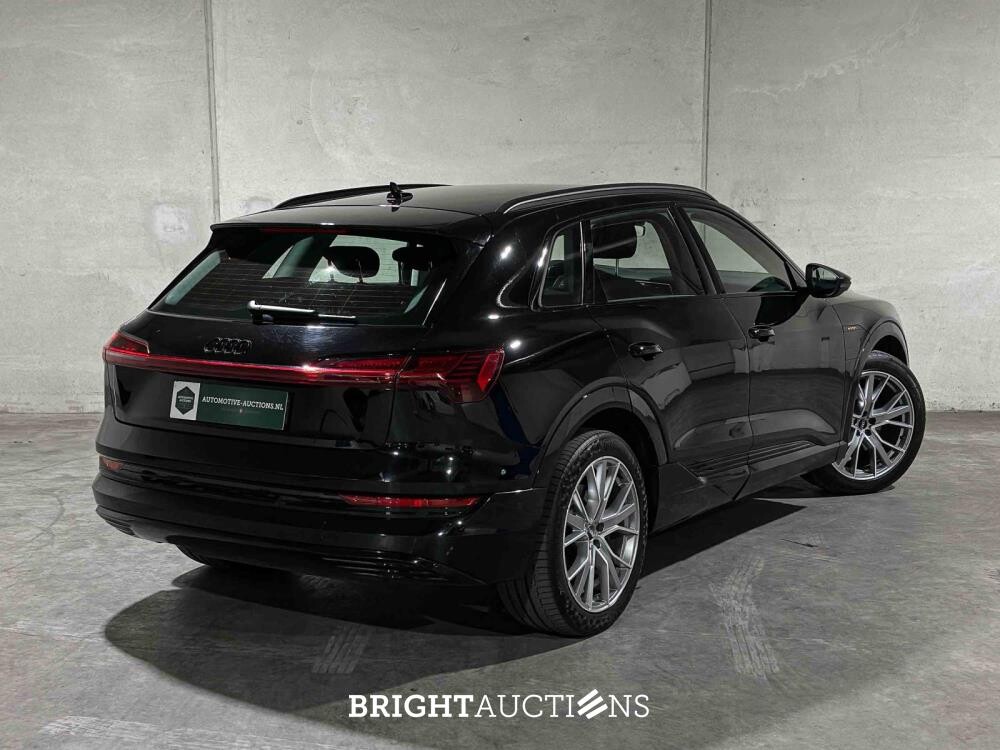 Audi e-tron 50 quattro Business edition 71 kWh 313pk 2020 (Origineel-NL), J-427-FG