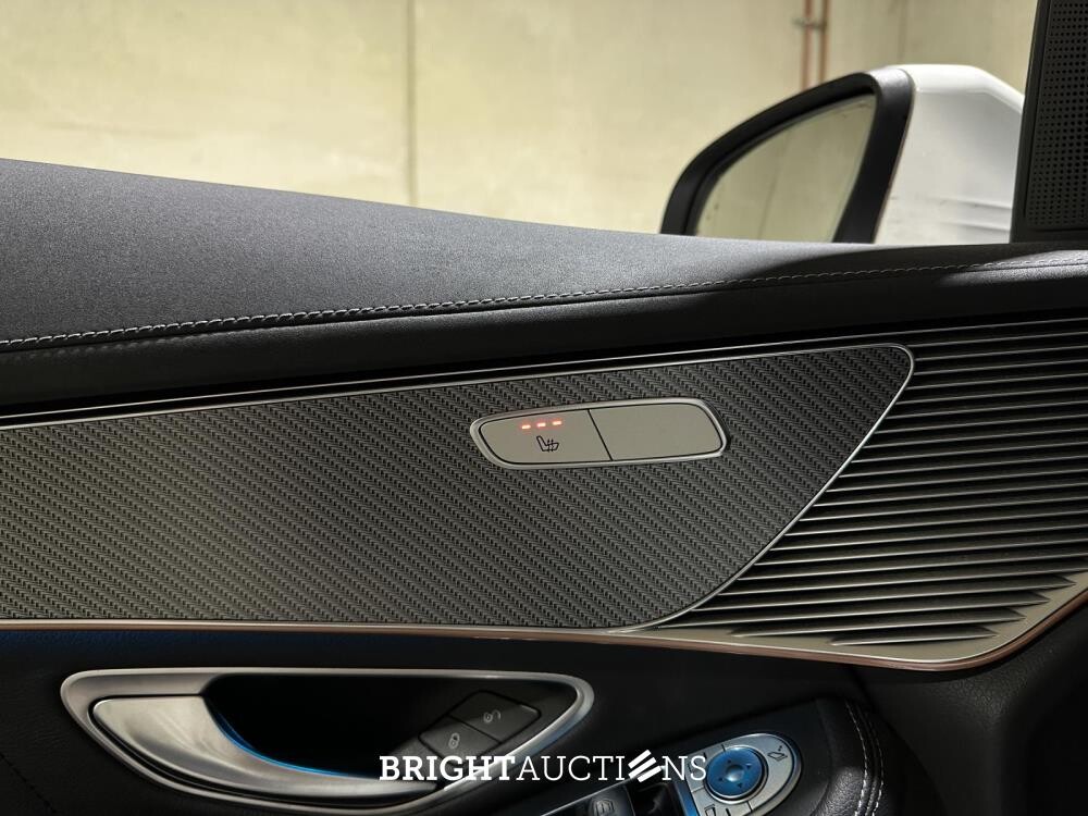 Mercedes-Benz EQC400 4Matic Business Solution Luxus 80 kWh 408hp 2021, P-079-LT