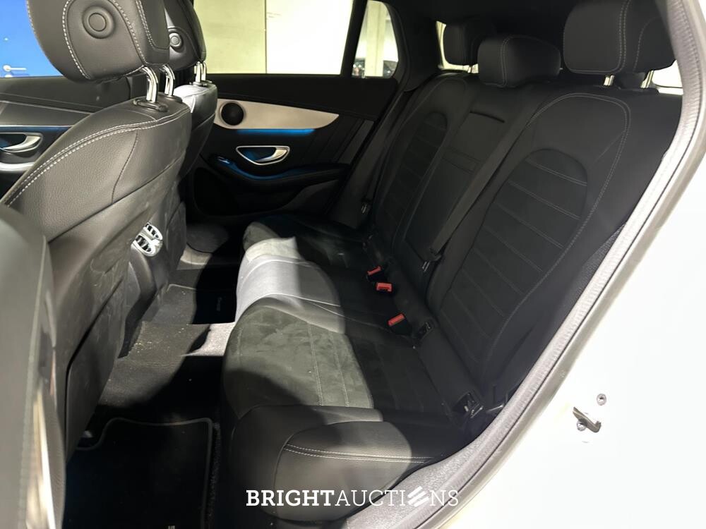 Mercedes-Benz EQC400 4Matic Business Solution Luxus 80 kWh 408hp 2021, P-079-LT