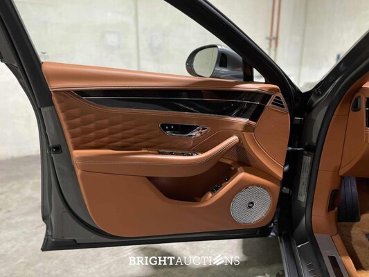 Bentley Flying Spur 4.0 V8 549pk 2021 (Origineel-NL & 2e Eigenaar), K-031-JX