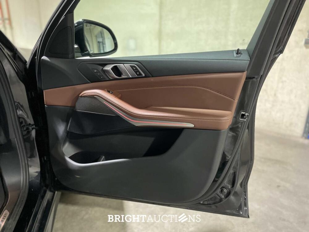 BMW X5 M50d High Executive 400pk 2019 (Origineel-NL + 2e Eigenaar), G-758-LF