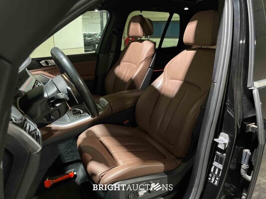 BMW X5 M50d High Executive 400pk 2019 (Origineel-NL + 2e Eigenaar), G-758-LF