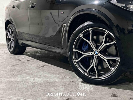 BMW X5 M50d High Executive 400pk 2019 (Origineel-NL + 2e Eigenaar), G-758-LF