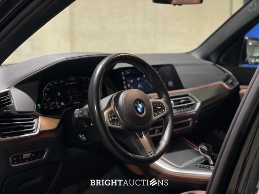 BMW X5 M50d High Executive 400pk 2019 (Origineel-NL + 2e Eigenaar), G-758-LF