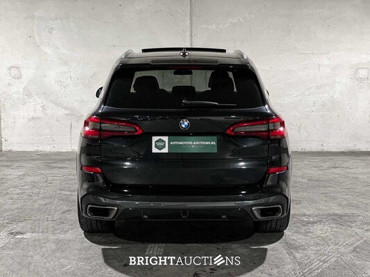 BMW X5 M50d High Executive 400pk 2019 (Origineel-NL + 2e Eigenaar), G-758-LF