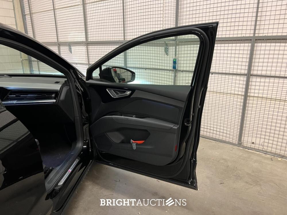 Audi Q4 Sportback e-tron 40 Launch edition S Competition 77 kWh 204hp 2021 (Original-NL), N-622-TH
