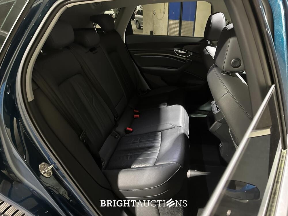 Audi e-tron 50 Quattro Launch Edition Plus 71 kWh 313pk 2019 (Origineel-NL + 1e Eigenaar), G-212-ZL