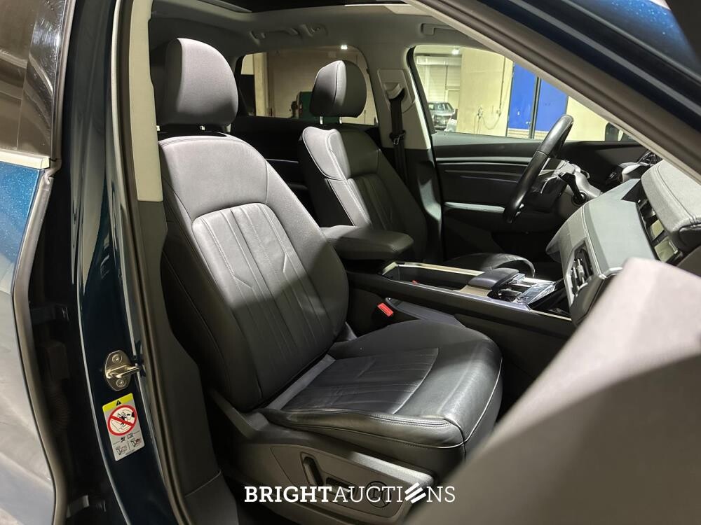 Audi e-tron 50 Quattro Launch Edition Plus 71 kWh 313pk 2019 (Origineel-NL + 1e Eigenaar), G-212-ZL