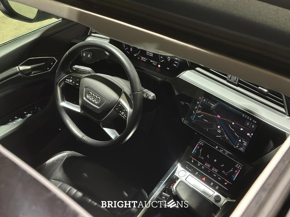 Audi e-tron 50 Quattro Launch Edition Plus 71 kWh 313pk 2019 (Origineel-NL + 1e Eigenaar), G-212-ZL