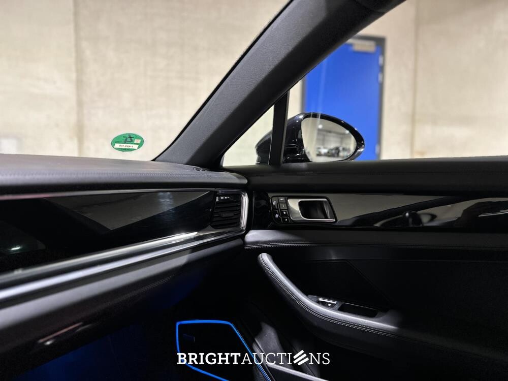 Porsche Panamera 4 E-Hybrid (Sport-Chrono) 2.9 V6 462hp 2019, J-406-NS