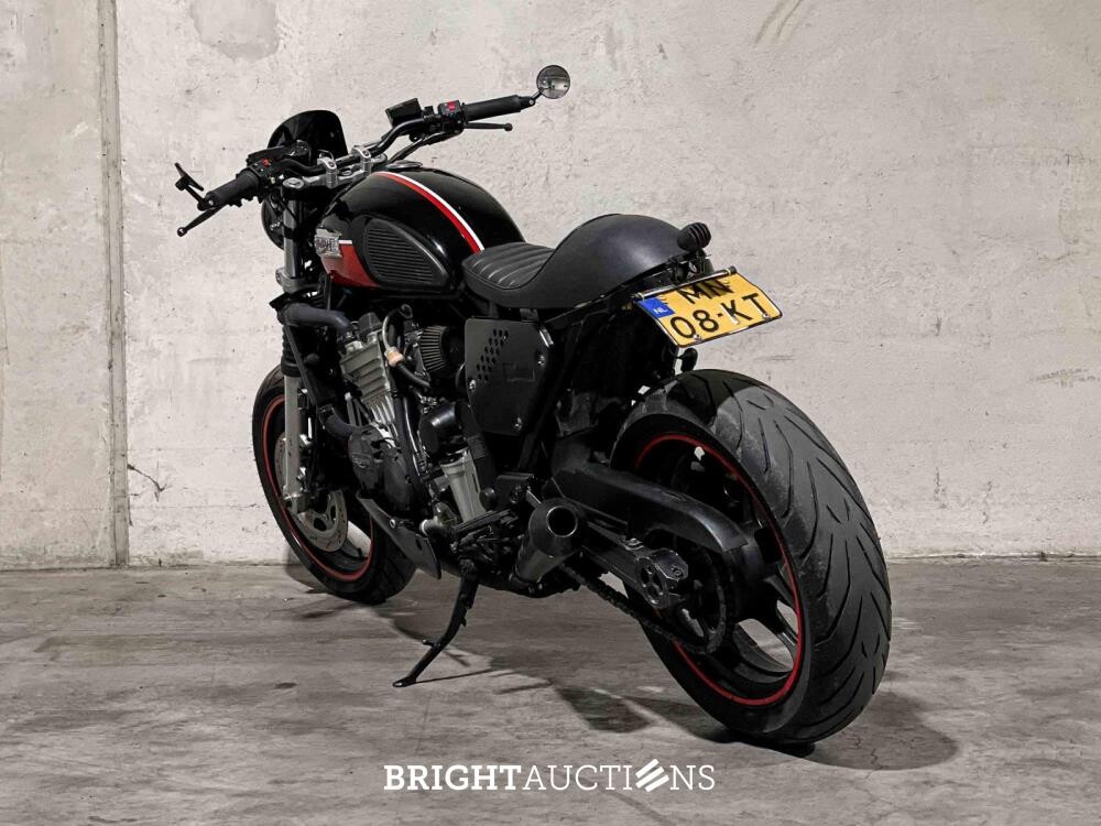 Triumph Trophy 900 Caferacer 885pk 1992 (Origineel-NL), MN-08-KT
