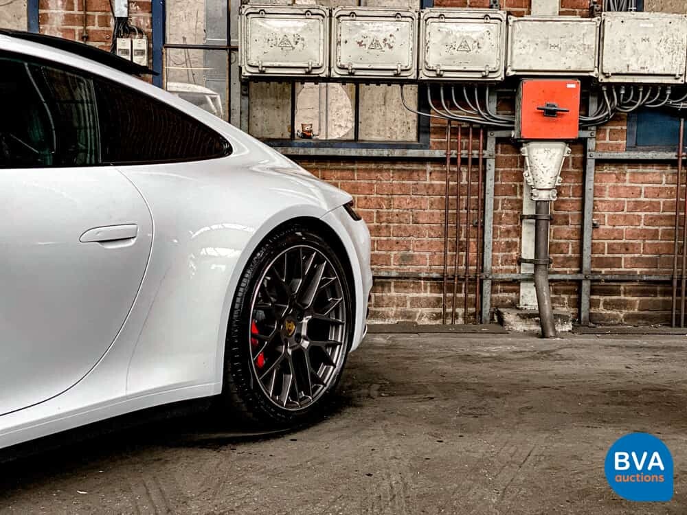 Porsche 911 992 Carrera 4S 3.0 450PS 2021 NW-Modell -GARANTIE-.