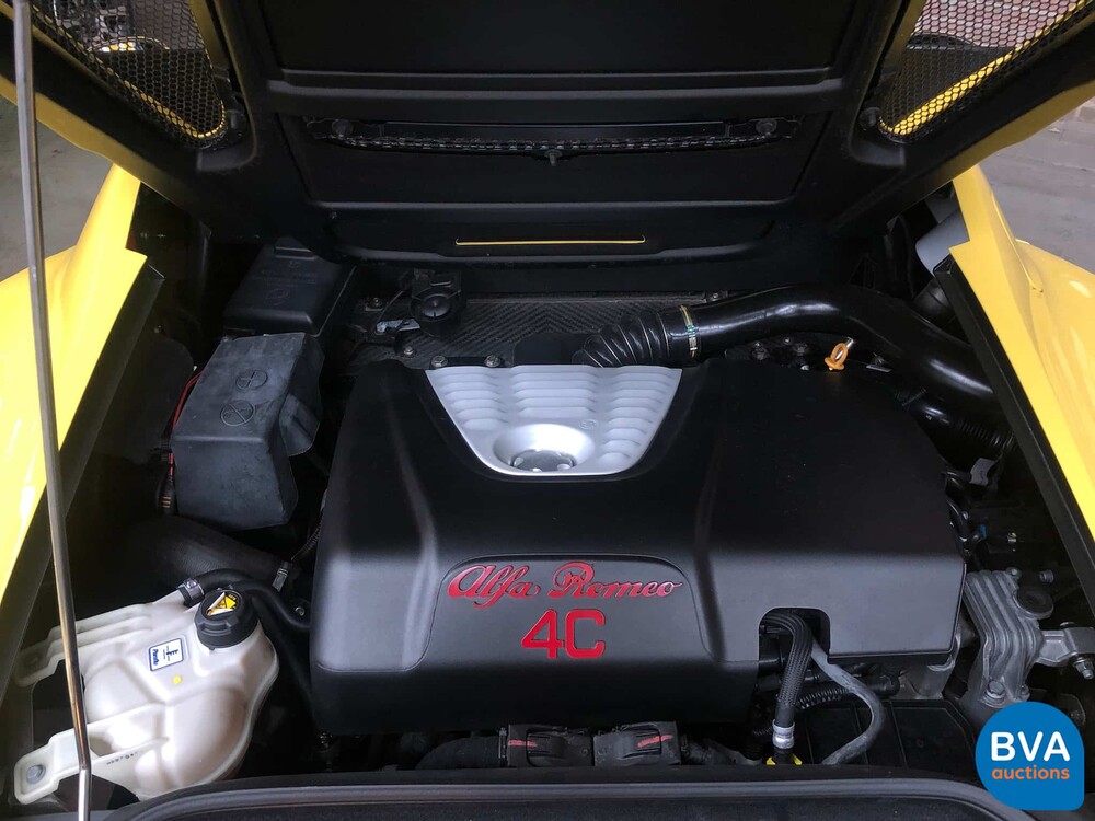 Alfa-Romeo 4C Spider 1750TBI CARBON TCT A6 240pk Cabriolet, PP-846-X.