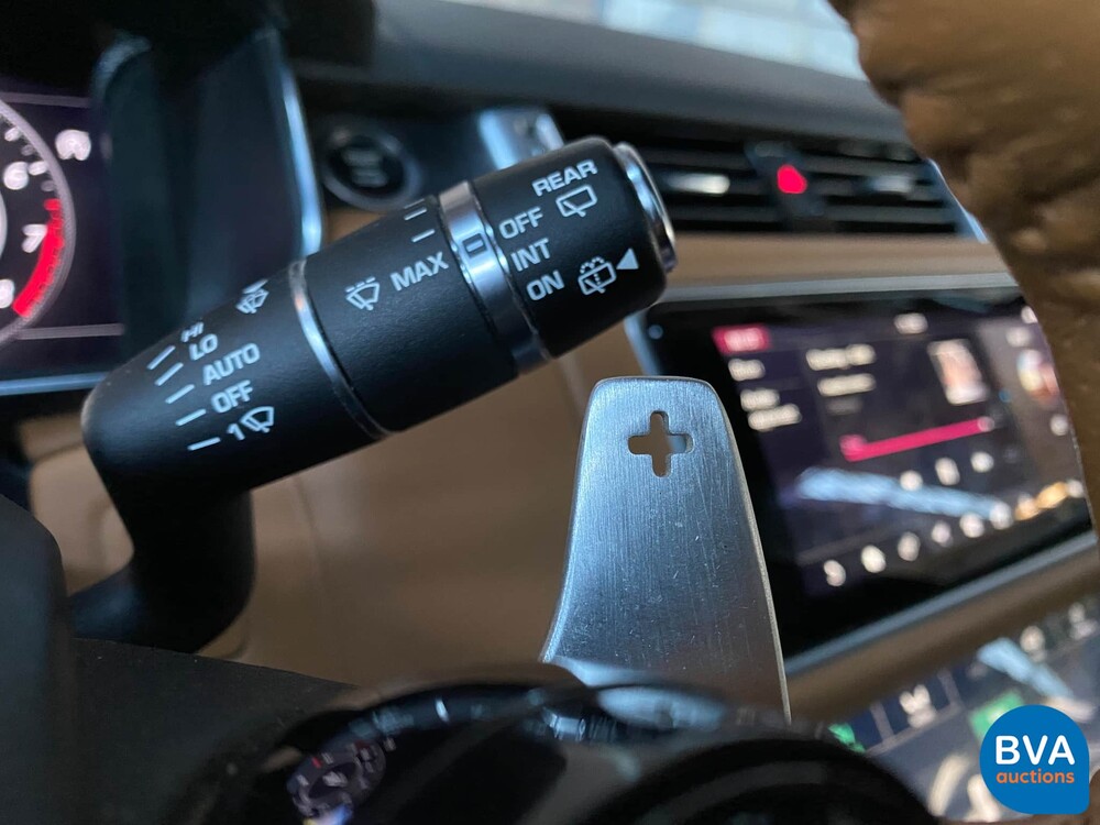 Land Rover Range Rover Sport SVR 575 PS FACELIFT 5.0 V8 SVR MJ 2019.