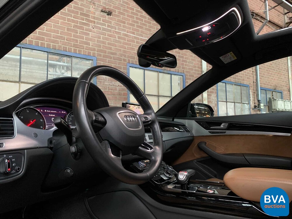 Audi A8 3.0 TDI Quattro 262PS 2017 -Org. NL-FACELIFT, NV-472-X.