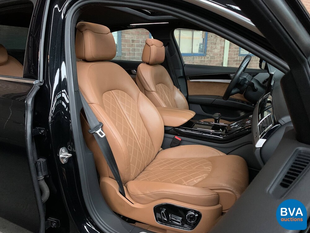 Audi A8 3.0 TDI Quattro 262PS 2017 -Org. NL-FACELIFT, NV-472-X.