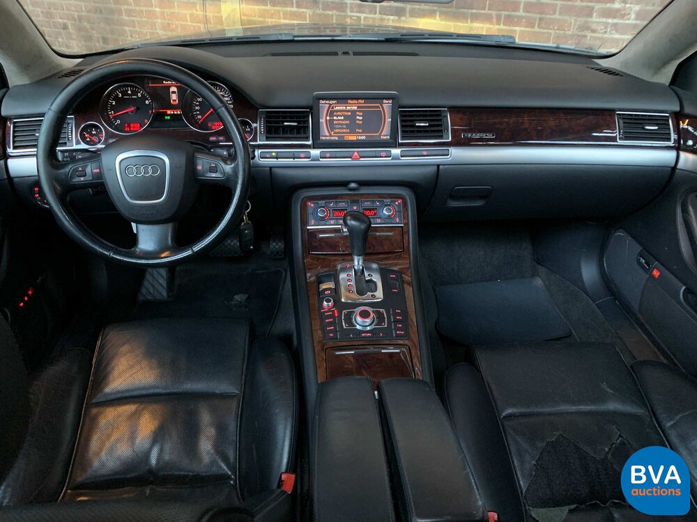 Audi A8 Lang 6.0 W12 Quattro Pro Linie 450 PS 2004, 69-RD-NX.