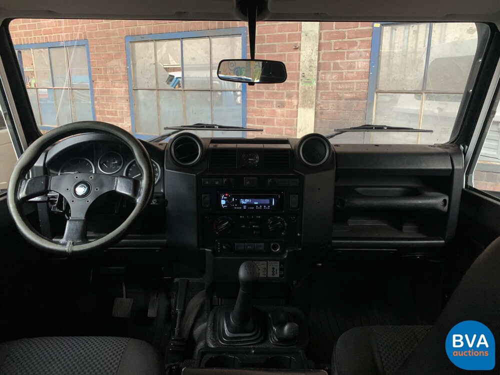 Land Rover Defender TD4 122 PS 2011, VX-466-H.