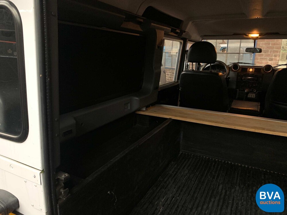 Land Rover Defender TD4 122 PS 2011, VX-466-H.