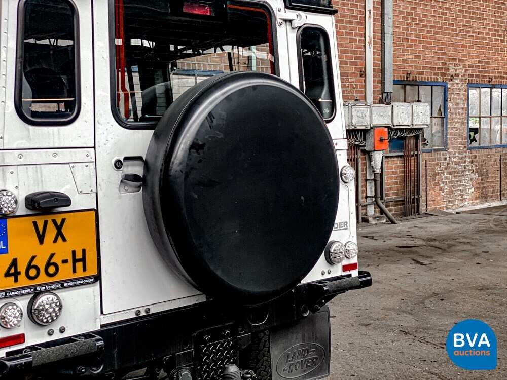 Land Rover Defender TD4 122 PS 2011, VX-466-H.