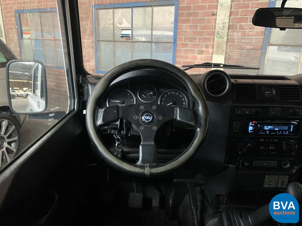 Land Rover Defender TD4 122 PS 2011, VX-466-H.