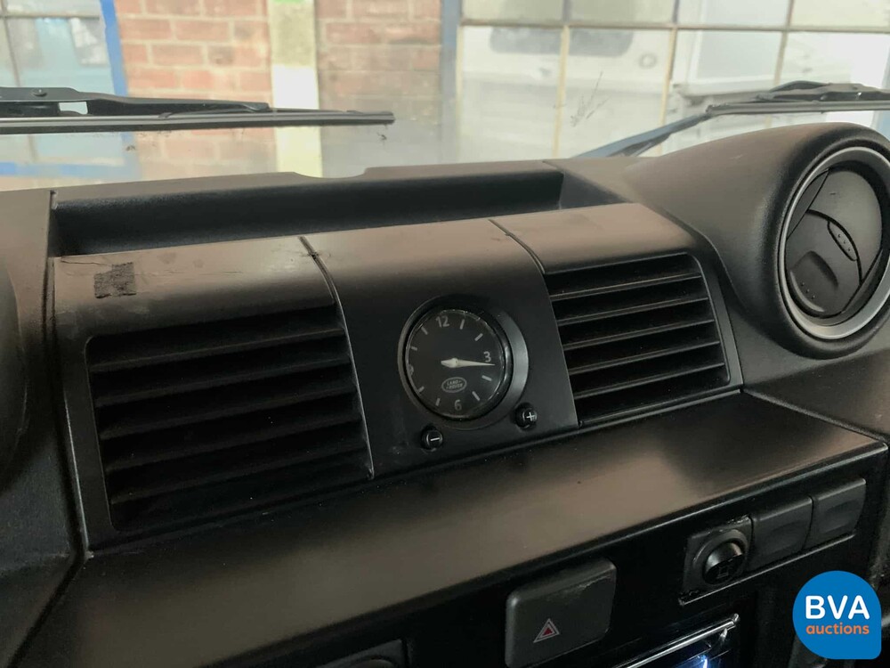 Land Rover Defender TD4 122 PS 2011, VX-466-H.