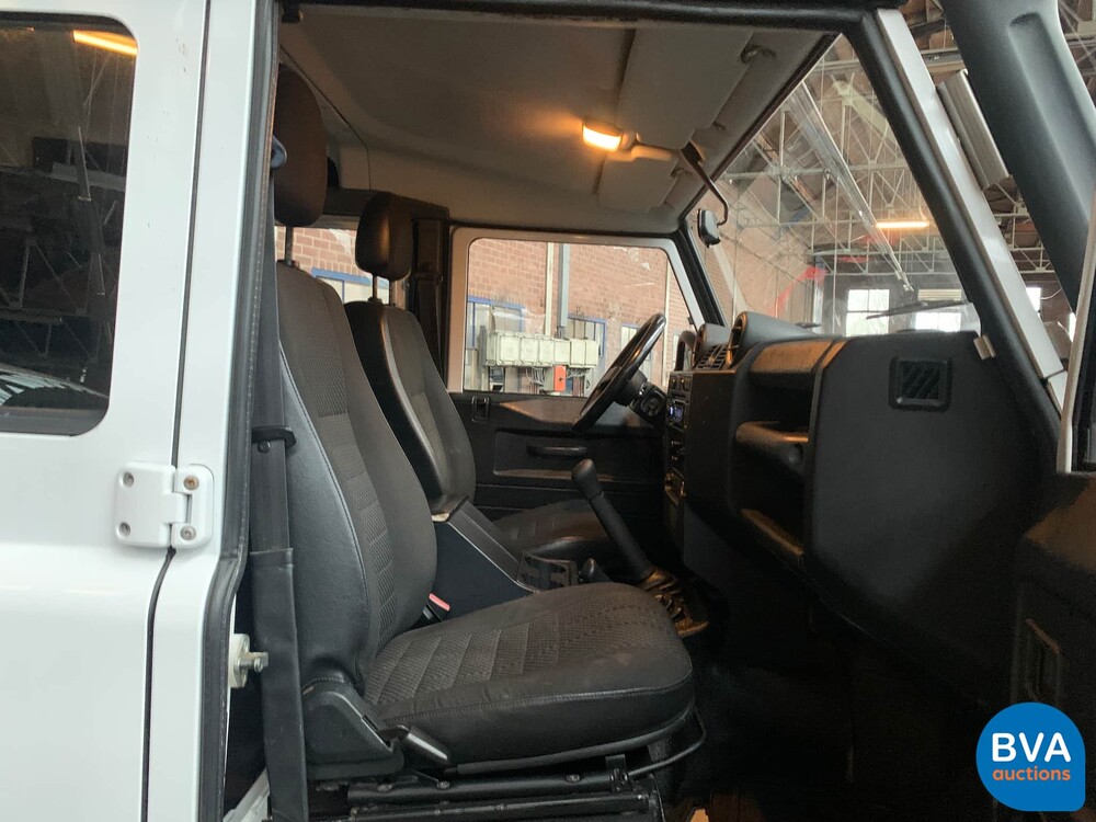 Land Rover Defender TD4 122 PS 2011, VX-466-H.