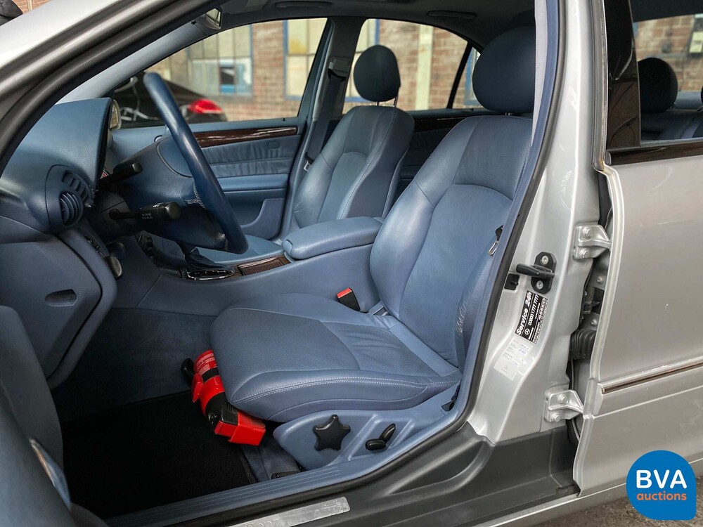 Mercedes-Benz C180 Elegance C-Klasse 129 PS 2001, L-274-JD.