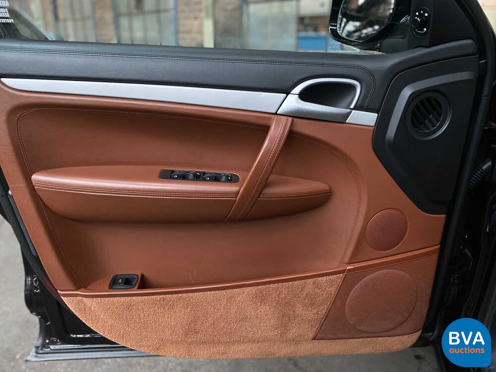 Porsche Cayenne Turbo 4.8 V8 500 PS 2008.