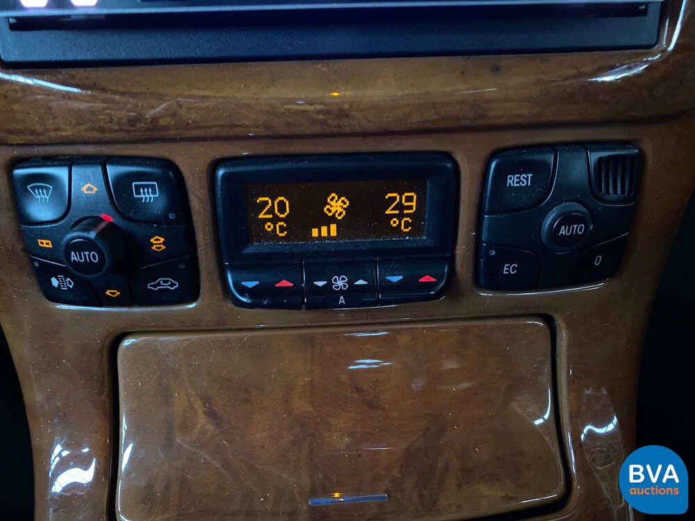 Mercedes-Benz CL55 AMG V8 360PS 2001 -YOUNGTIMER-.