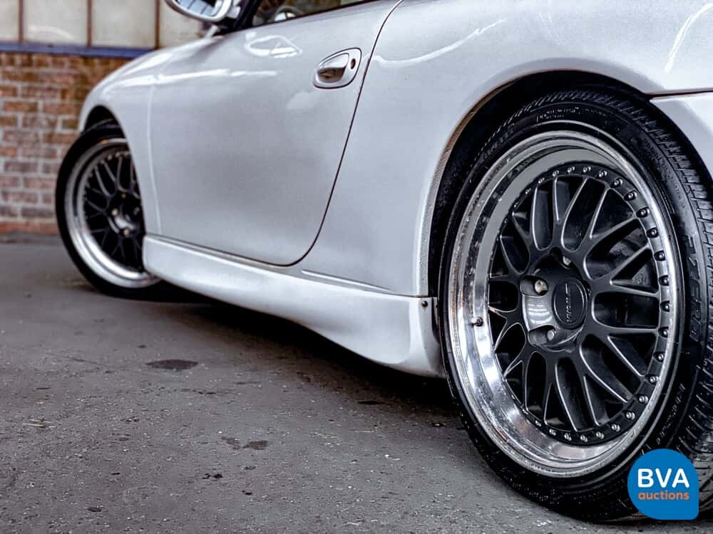 Porsche 911 996 3.6 Carrera 320 PS 2002 -YOUNGTIMER-.