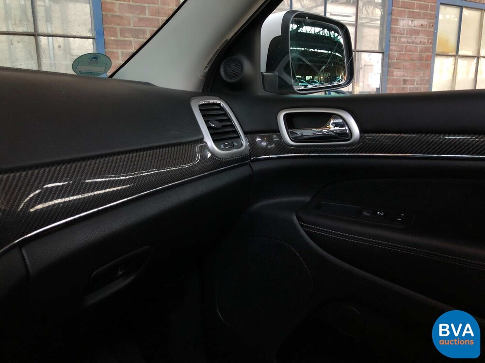 Jeep Grand Cherokee SRT8 6.4 V8 469 PS 2013.