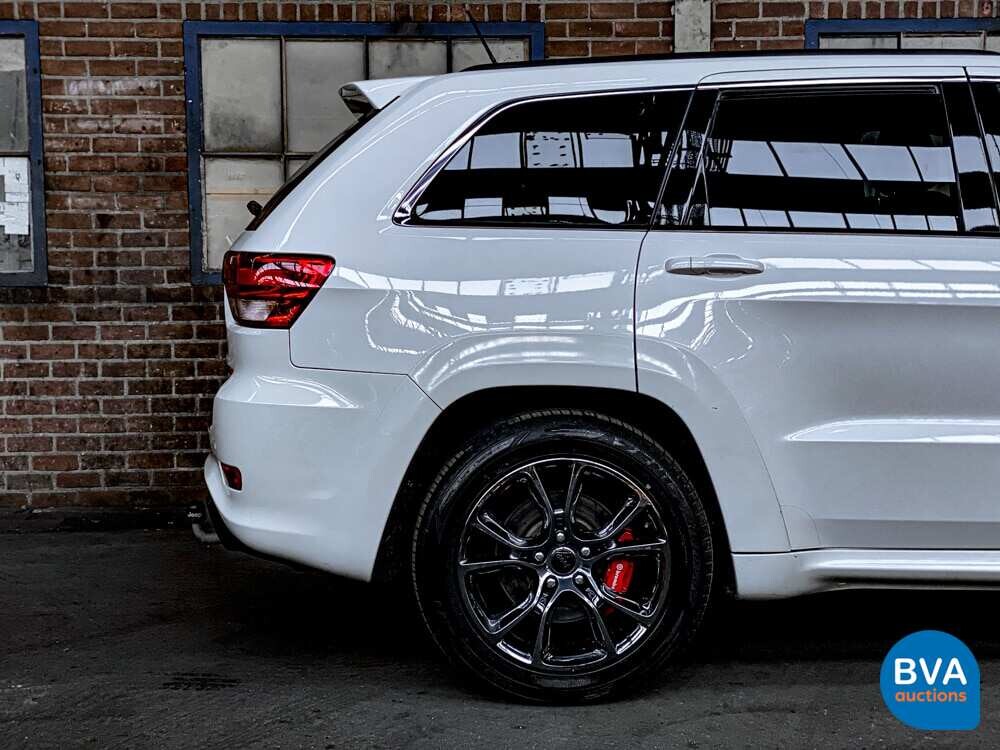 Jeep Grand Cherokee SRT8 6.4 V8 469 PS 2013.
