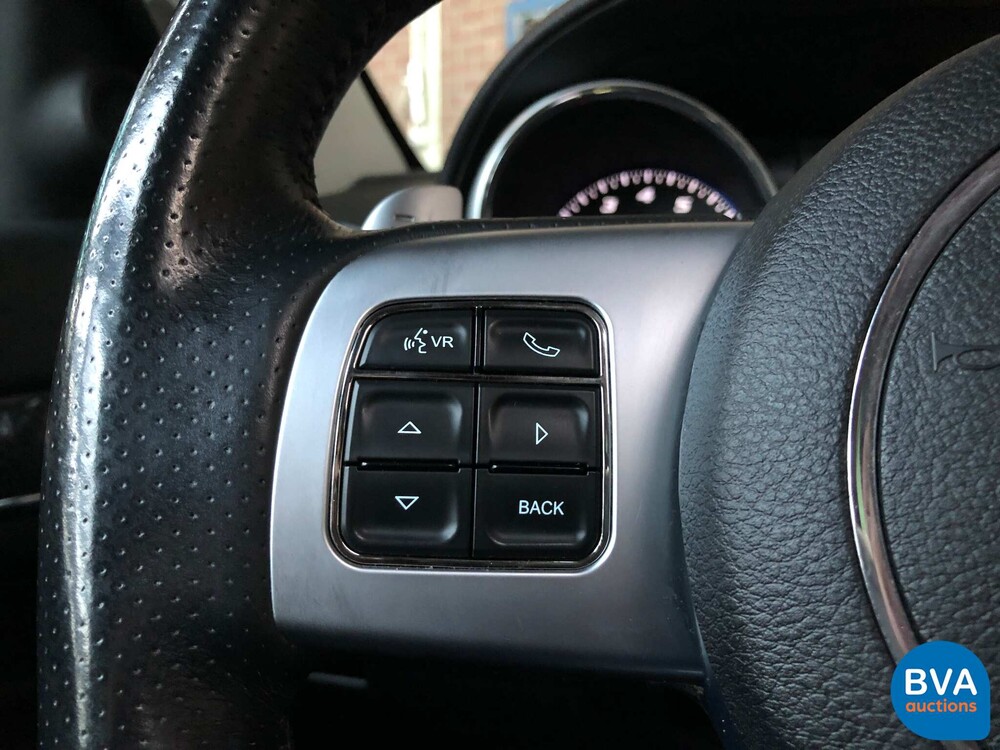 Jeep Grand Cherokee SRT8 6.4 V8 469 PS 2013.